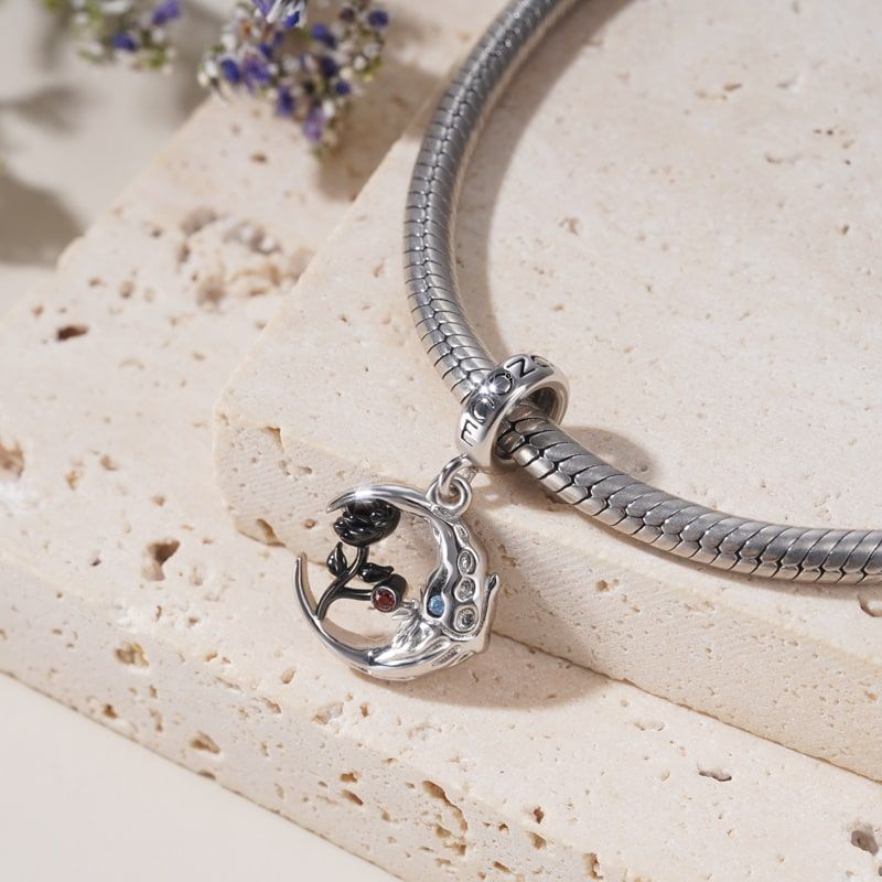 Rose Skull-moon Pendant