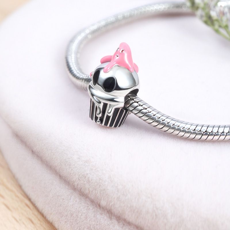 Skull Cup Cake Charm