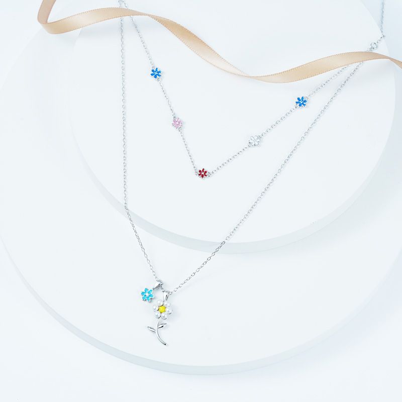 Daisy Beaded Stacking Necklace