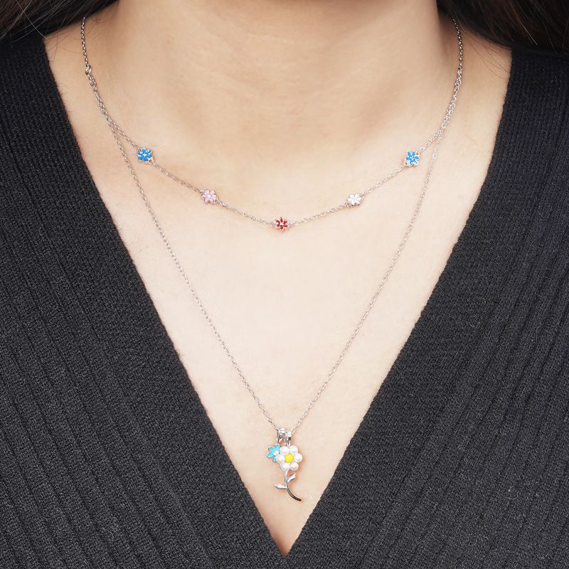 Daisy Beaded Stacking Necklace