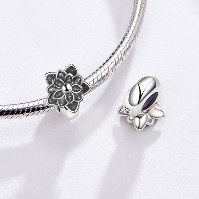 Vintage Lotus Stopper