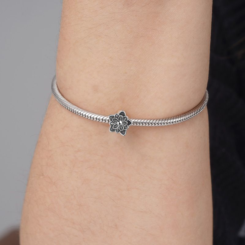 Vintage Lotus Stopper