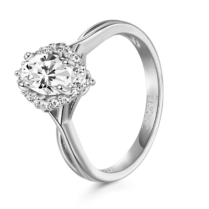 Oval Engagement Ring