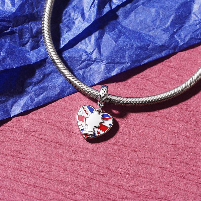 Queen Heart Pendant