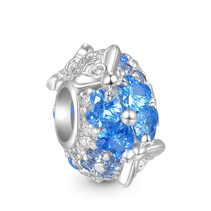 Bee&Clover Love Charm