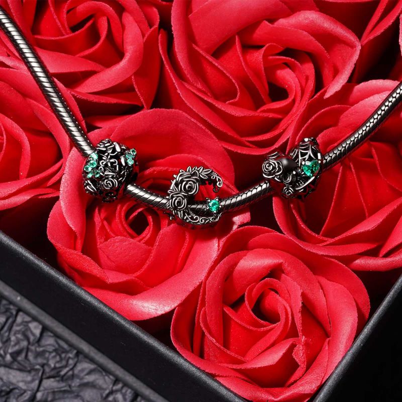 Skull Rose Charm