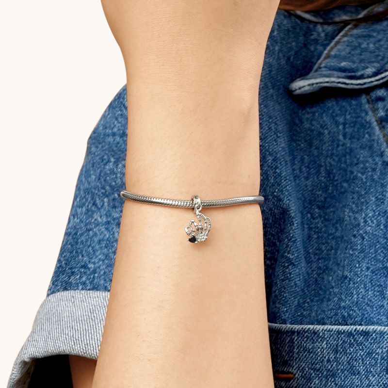 Skull Gesture Pendant