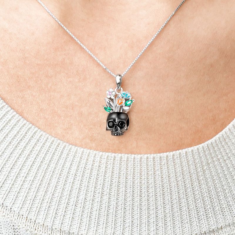 Vase Skull Necklace