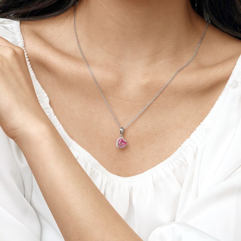 Gradient Pink Heart-shaped Pendant