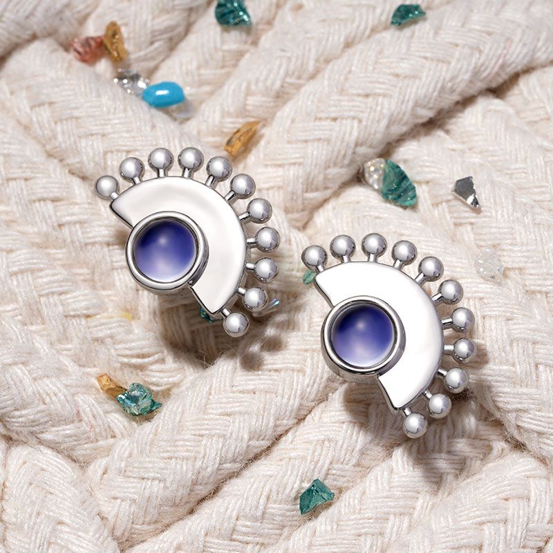 Scalloped Mood Stud Earrings