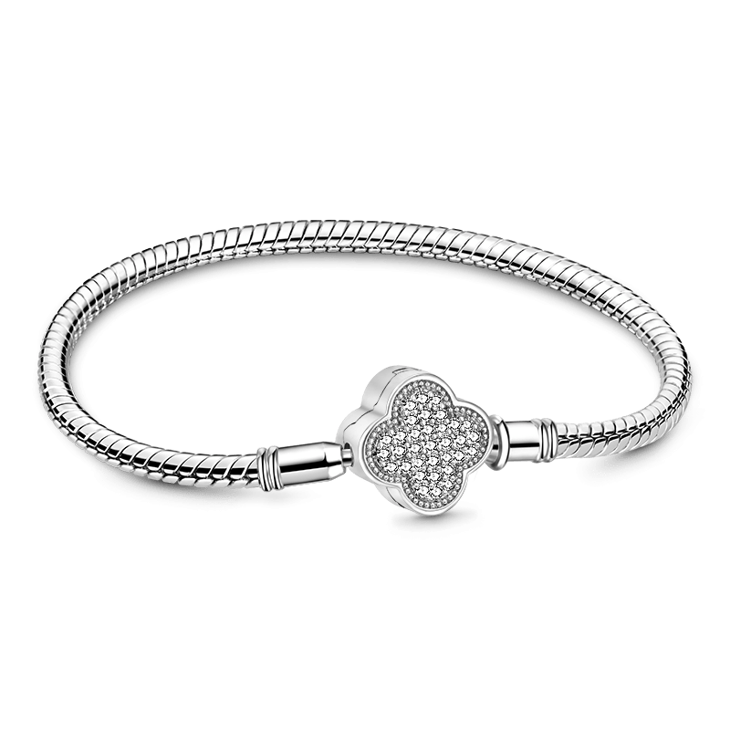 Sparkling Lucky Clover Bracelet