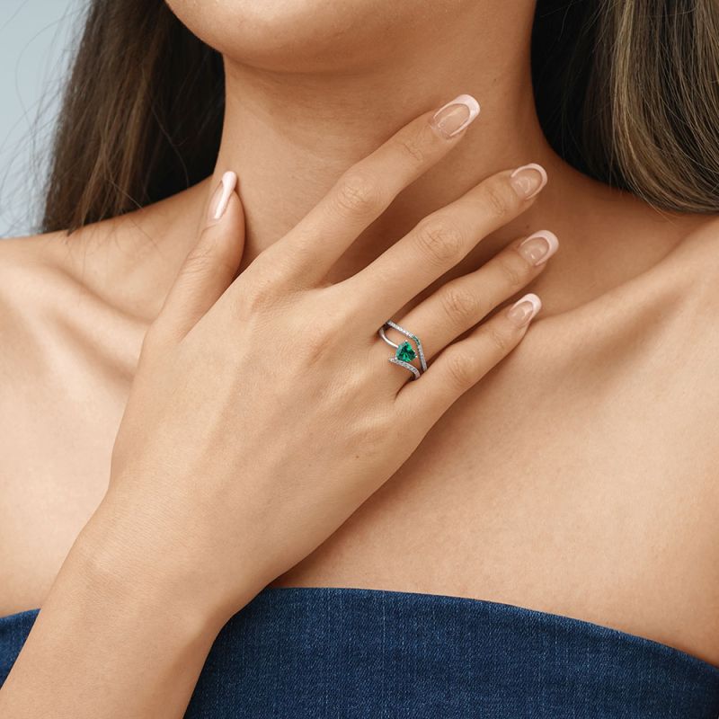 Emerald Heart Cut Ring