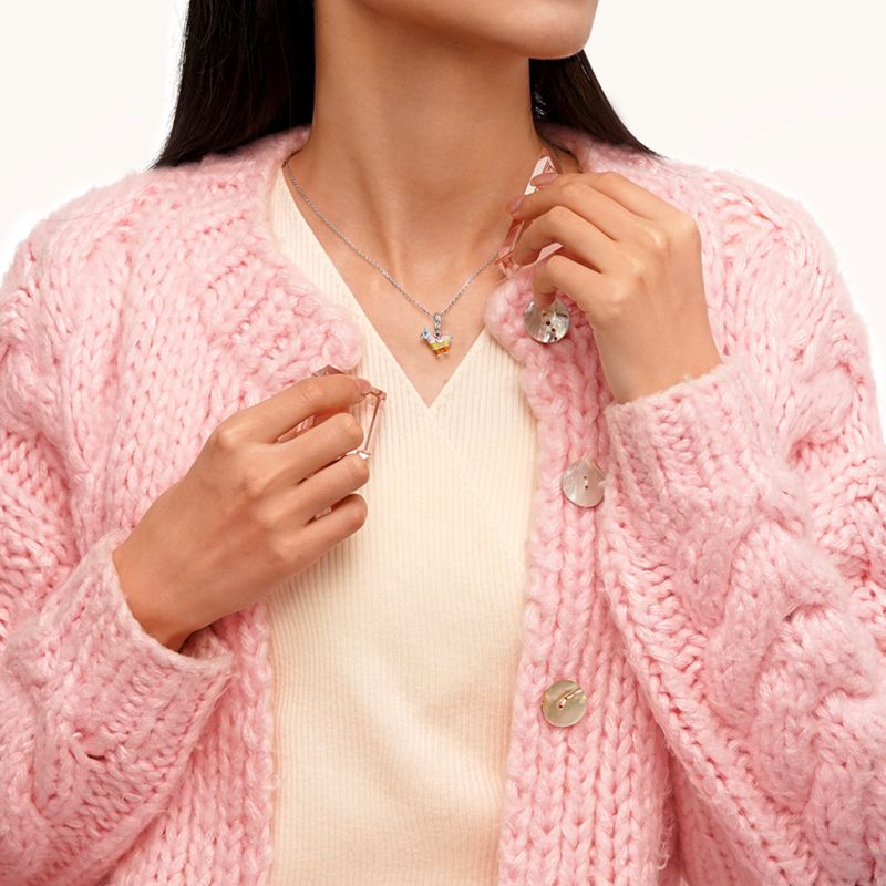 Pinata Alpaca Pendant