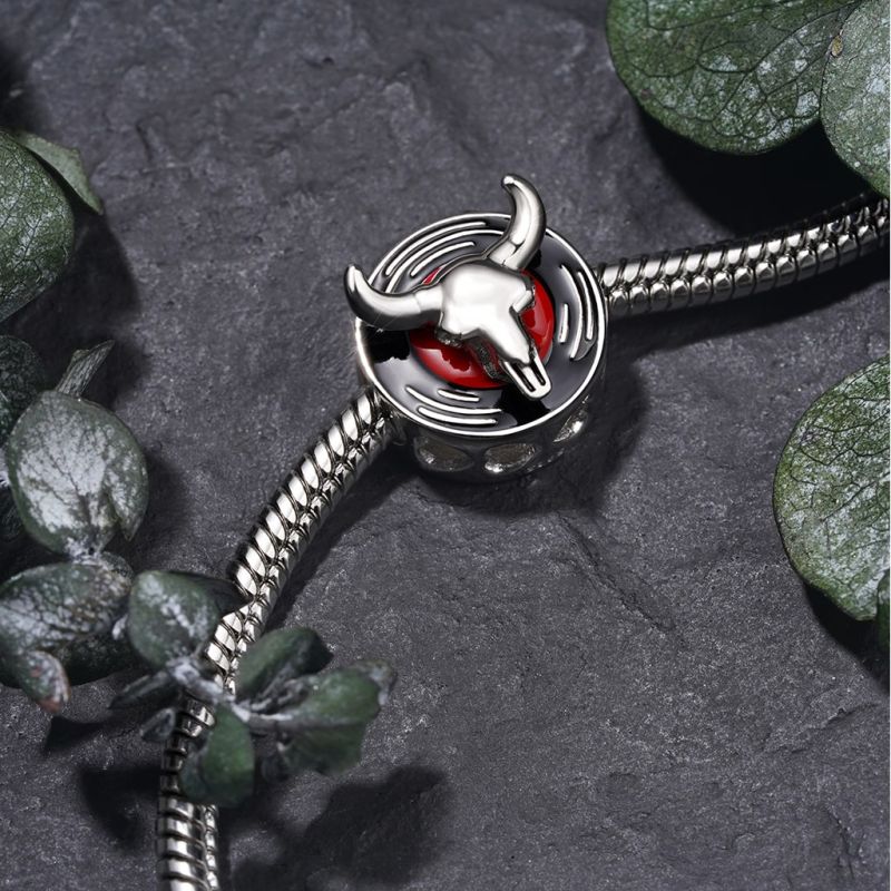 Cattle Skull Record Charm
