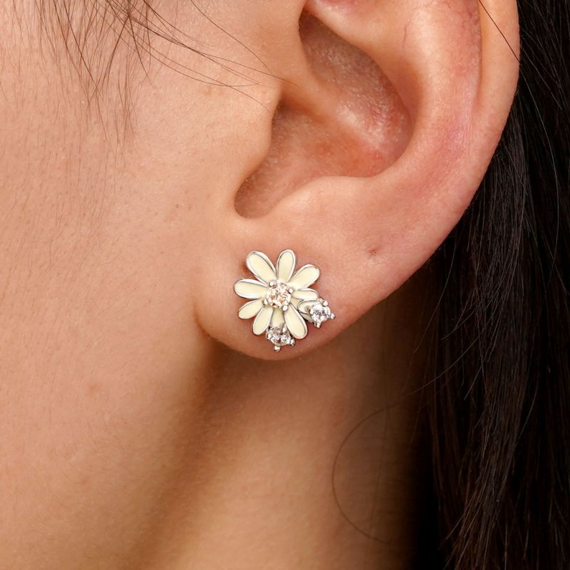 Daisy Stud Earrings