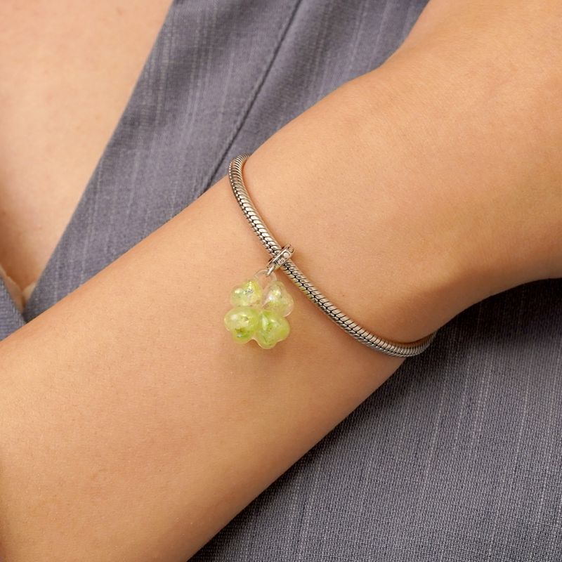 Glitter Four-leaf Clover Pendant