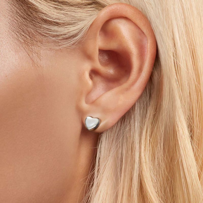 Heart White Shell Stud Earrings