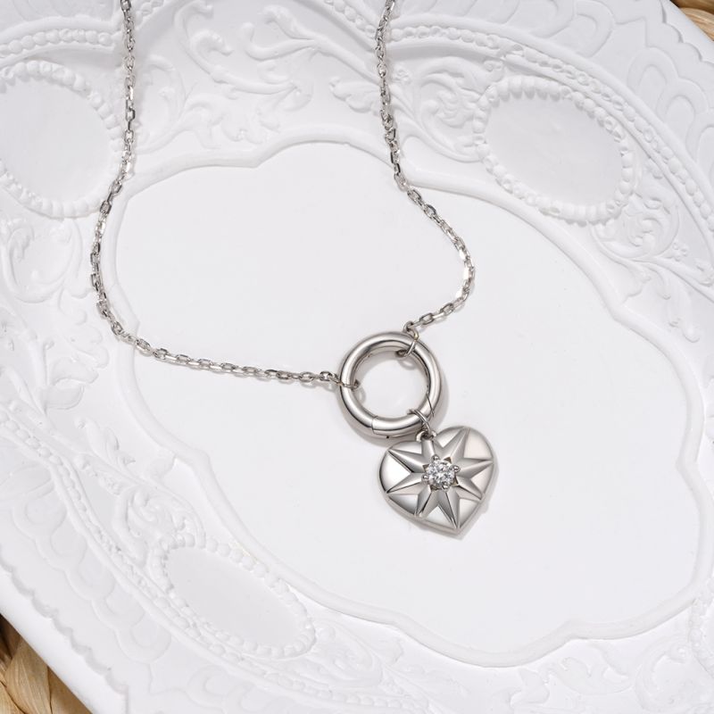 Circle Clasp Heart Necklace