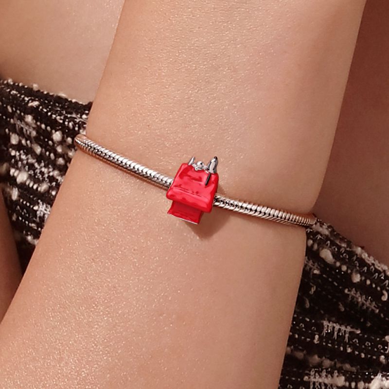 Peanuts Snoopy Dog House Charm
