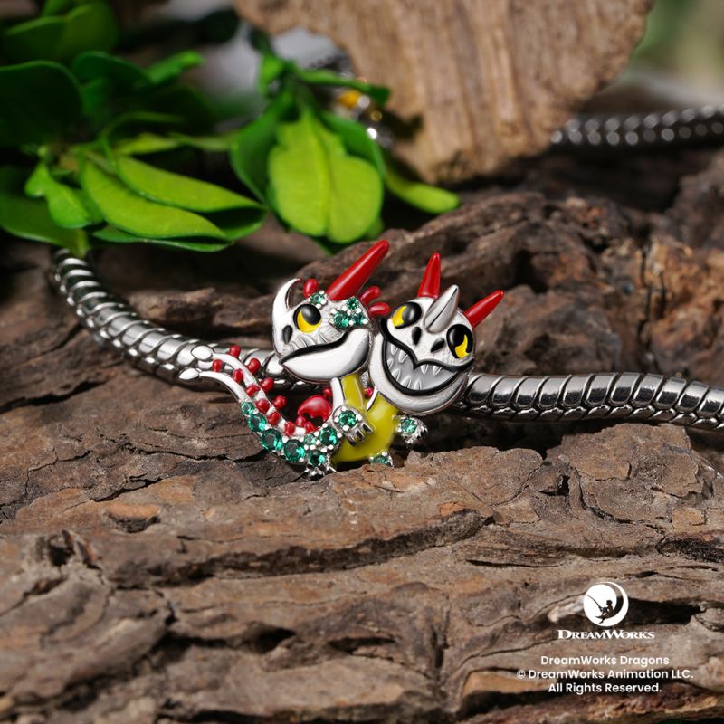 Hideous Zippleback Dragon Charm