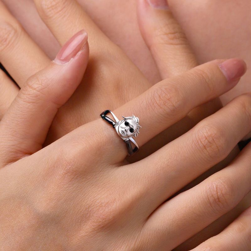 Michael Myers and Knife Ring