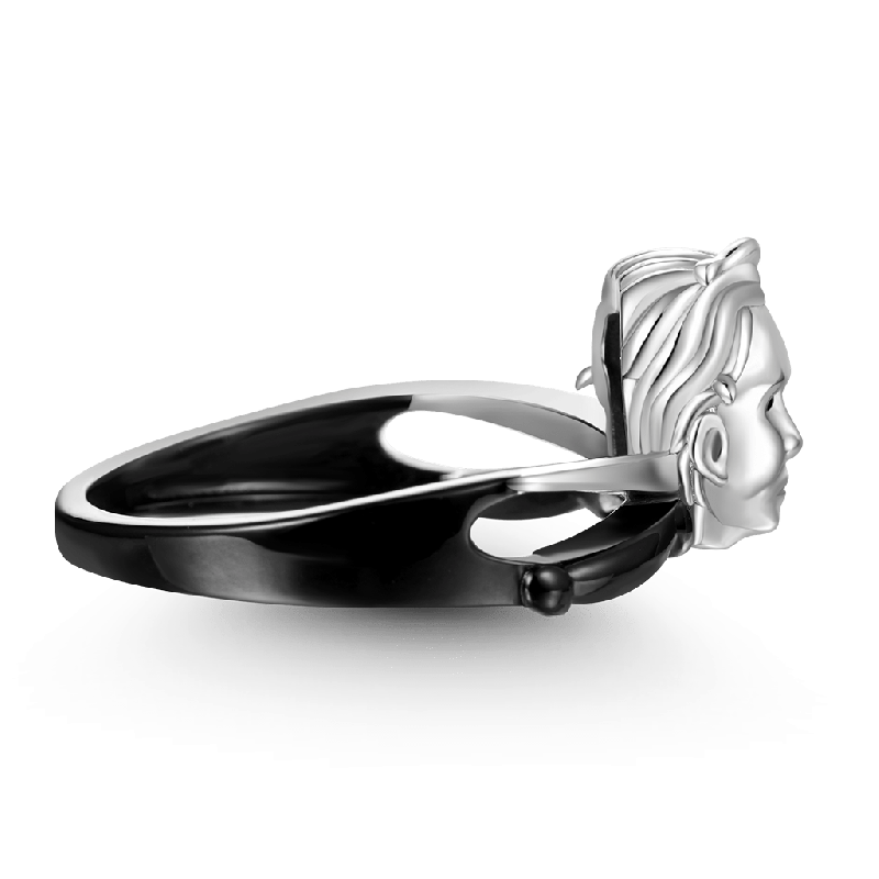 Michael Myers and Knife Ring