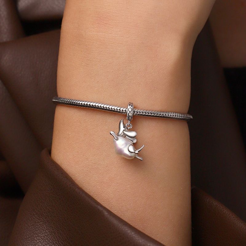 Irregular Pearl Dachshund Pendant