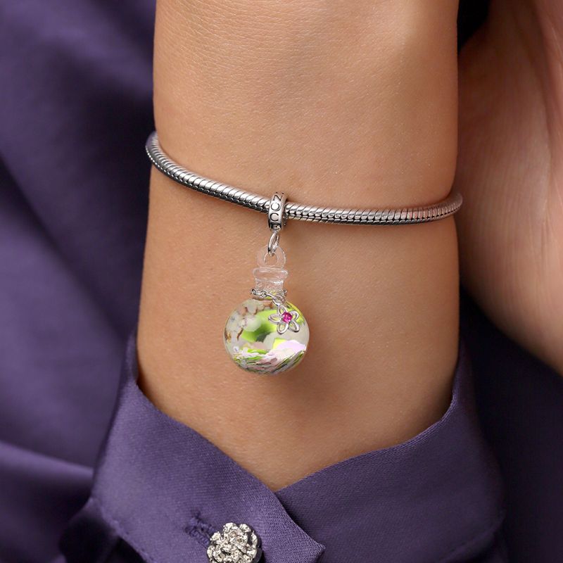 Spring Flowers Quicksand Pendant