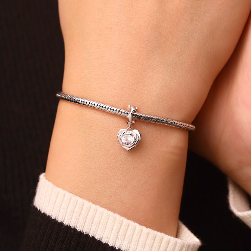 Elegant Rose Heart Pendant