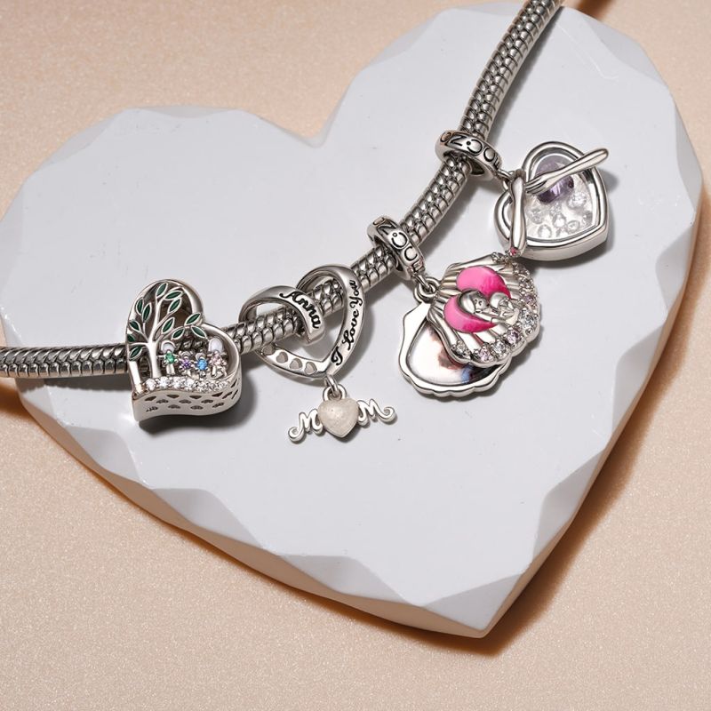Engravable I love you MoM Heart Charm