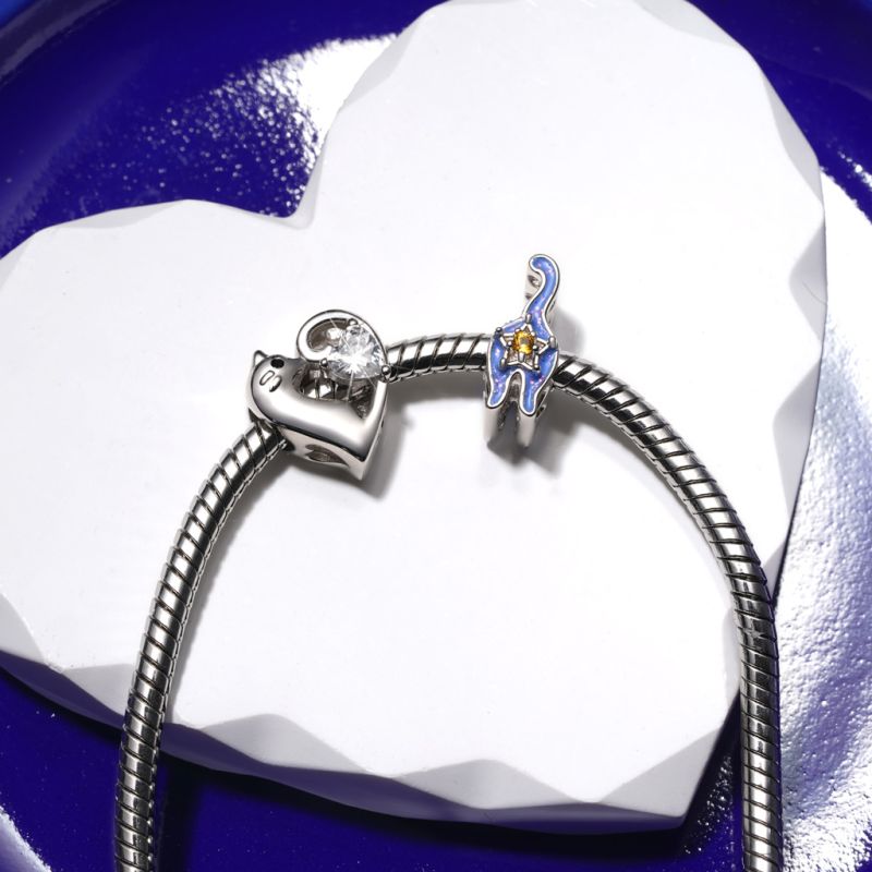 Cat Love Heart Charm