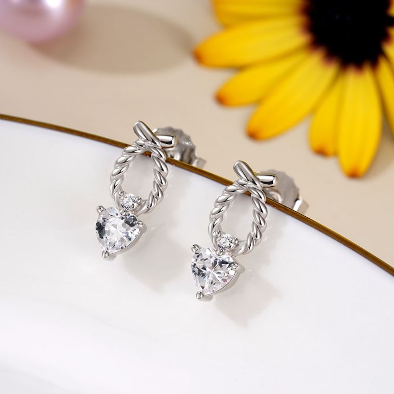 Heart Twisted Rope Stud Earrings