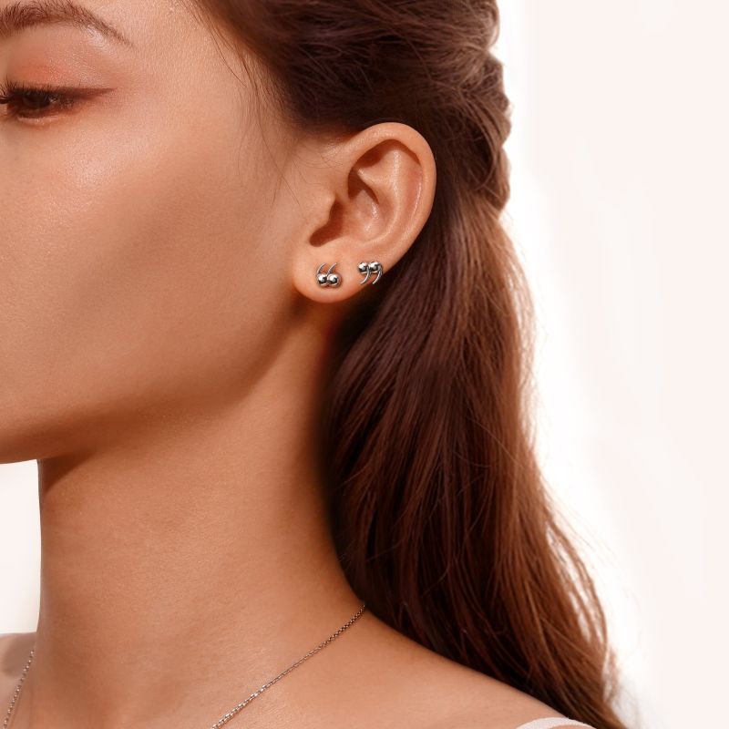 Quotation Mark Stud Earrings