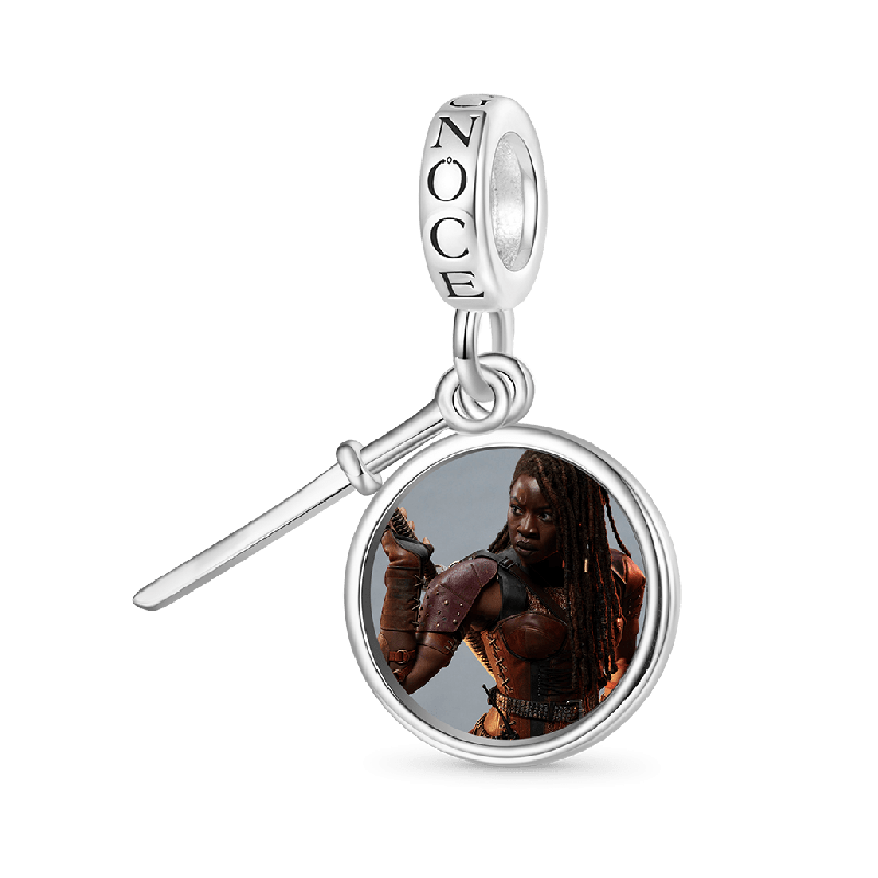 Michonne Hawthorne & Katana Pendant