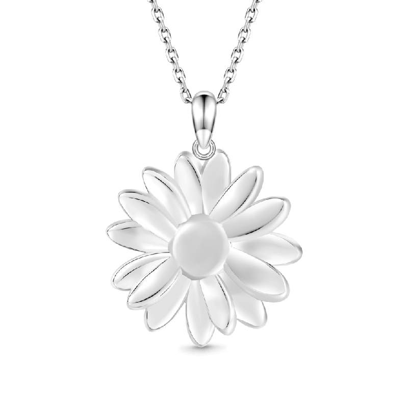 Daisy Flower Pavé Necklace