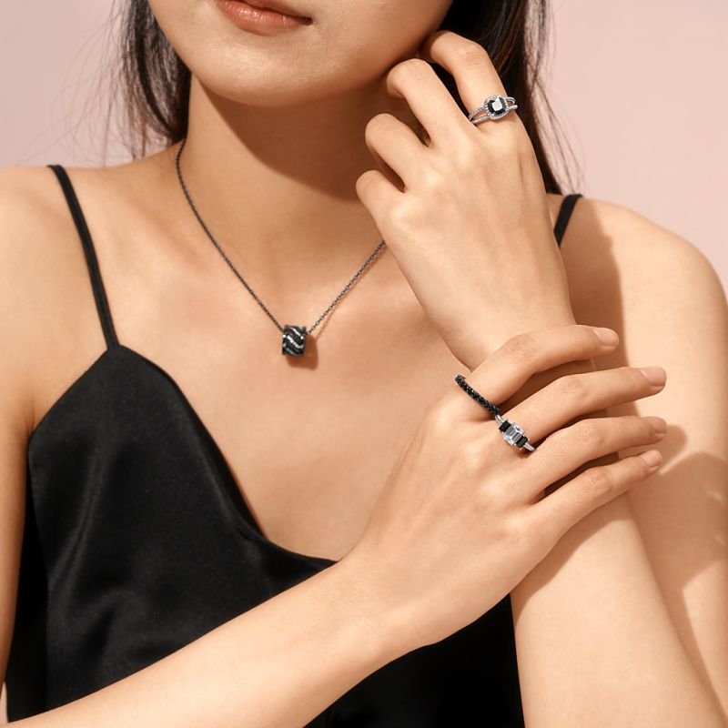 Black Onyx Round-cut Band