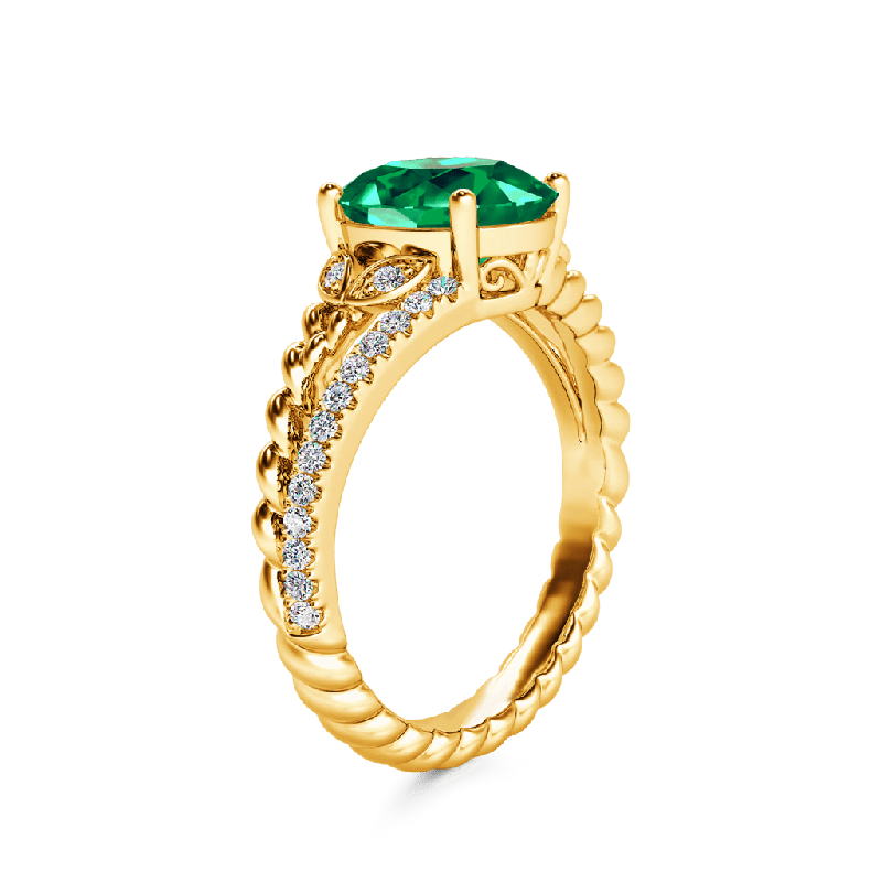 Emerald Oval-cut Vintage Split Shank Ring