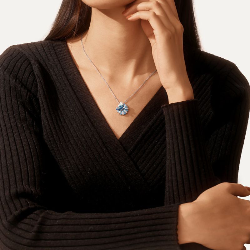 Butterfly Daisy Pendant Necklace