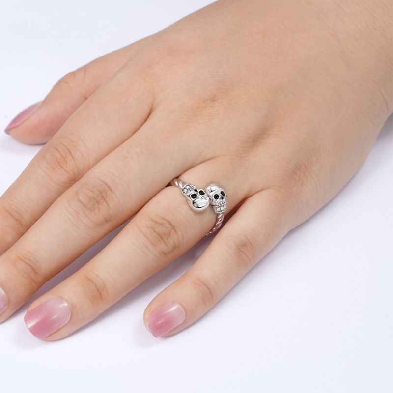 Adjustable Skulls Twisted Rope Ring