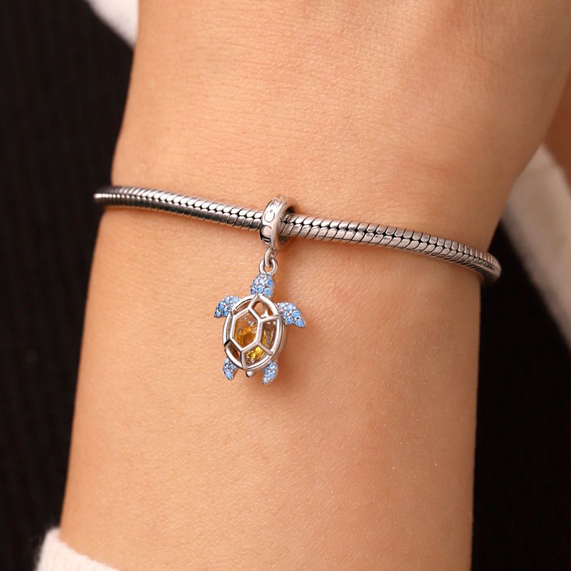 Cage of Small ​​Sea Turtle Pendant