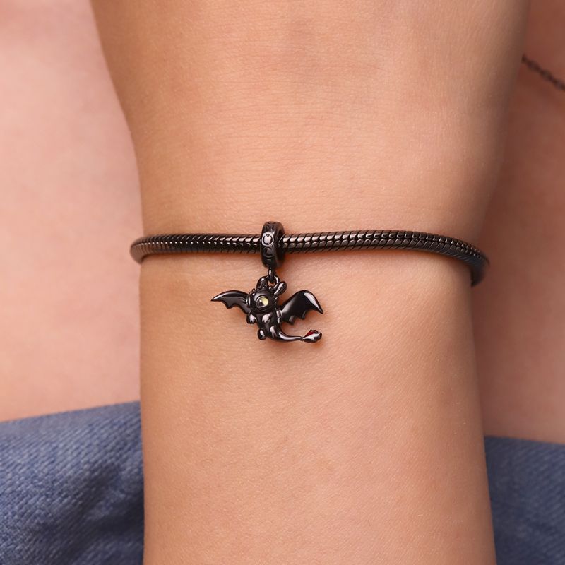 Toothless Flapping Wings Pendant