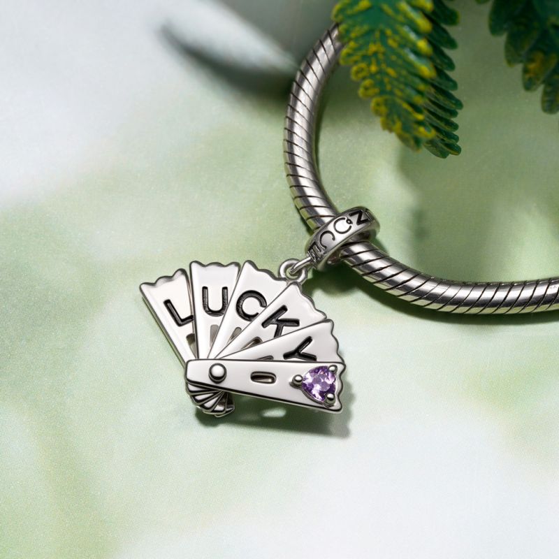 Openable Exquisite Fan Pendant