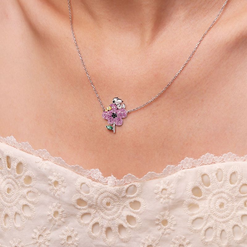Snoopy Flower Diamond Necklace
