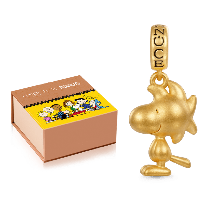 18k Gold Woodstock Pendant