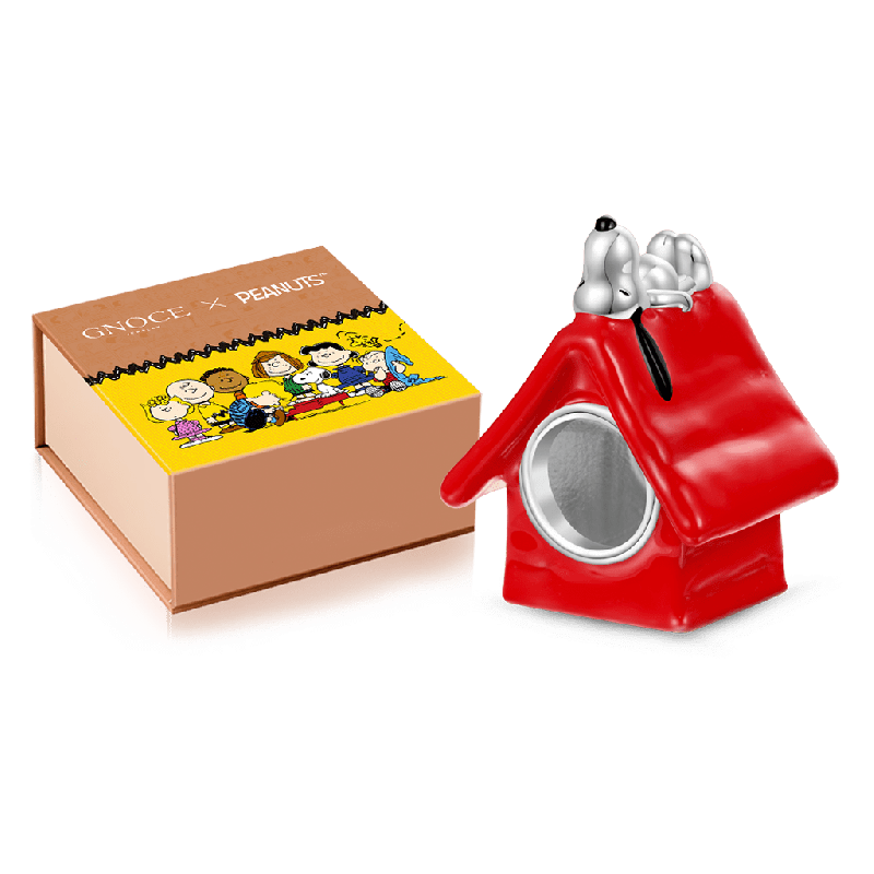 Peanuts Snoopy Dog House Charm