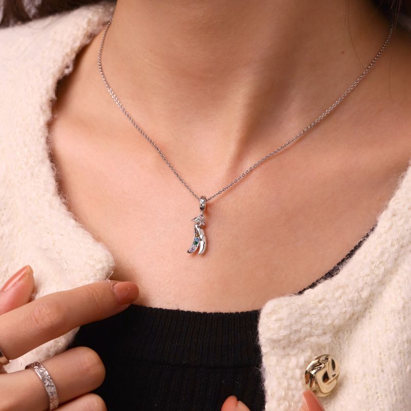 Six Peas in a Pod Pendant