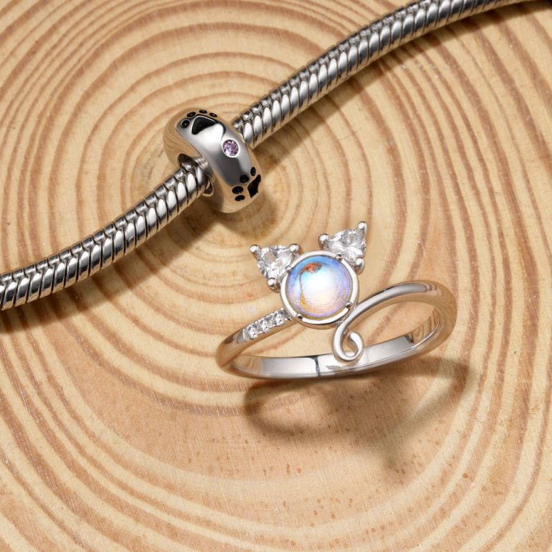 Cat Moonstone Band Ring