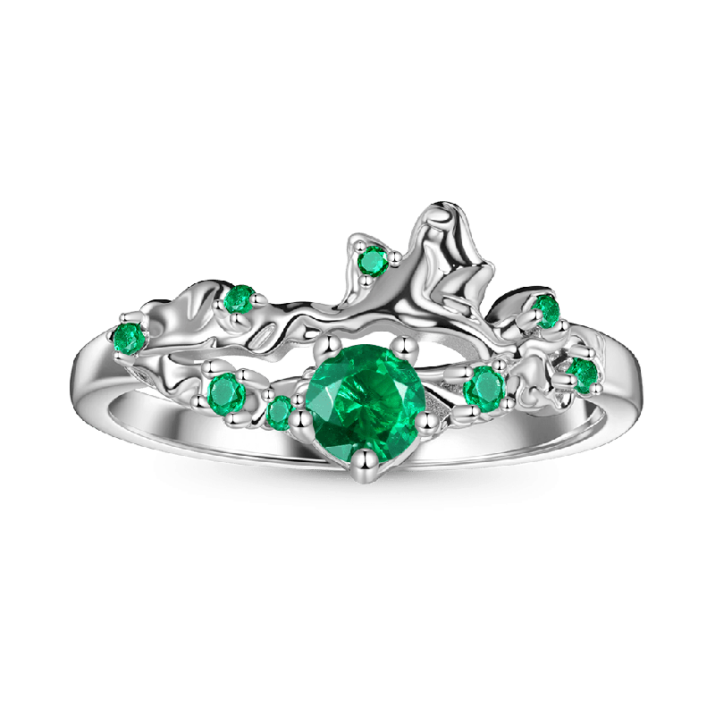 Elegant Moss Green Diamond Ring