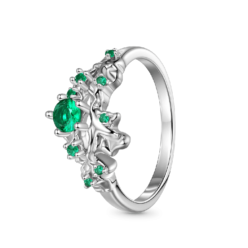 Elegant Moss Green Diamond Ring