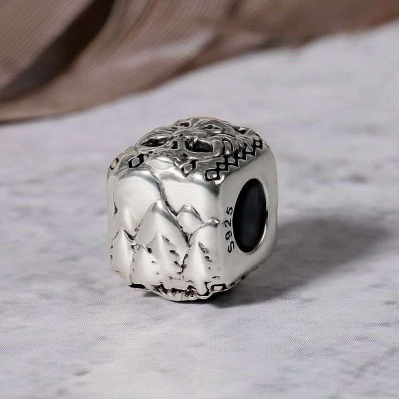 Wolf Skull Charm Bracelet